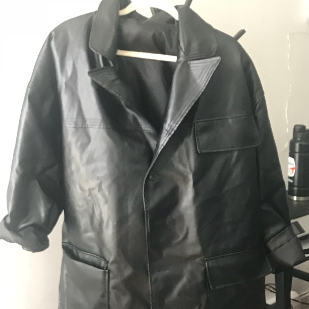 Oversized leather jacket / blazer🖤
